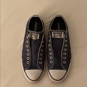 Laceless Converse